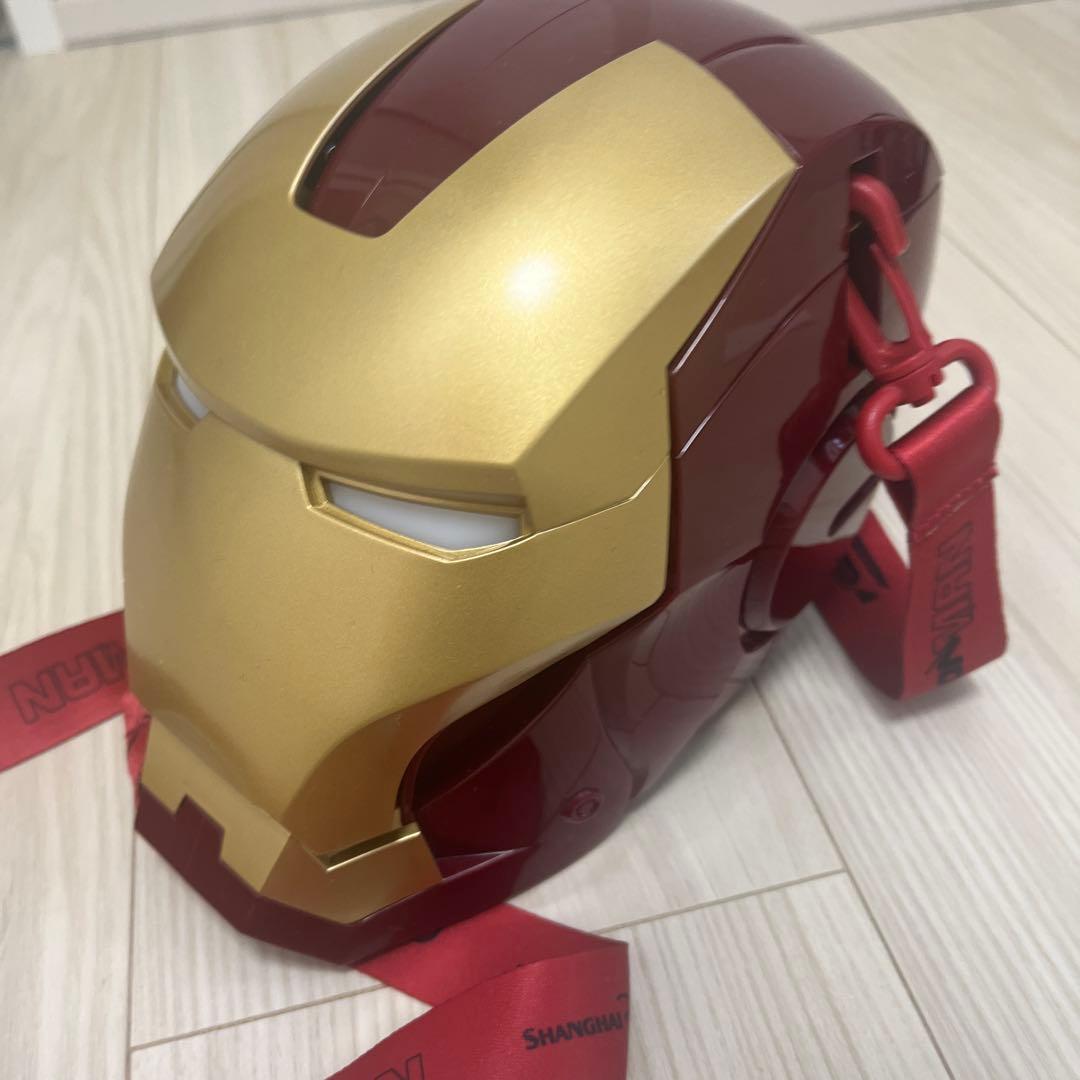 アイアンマン　ポップコーンバケット ディズニーランドの「アイアンマン」ポップコーンバケットがかっこいい
