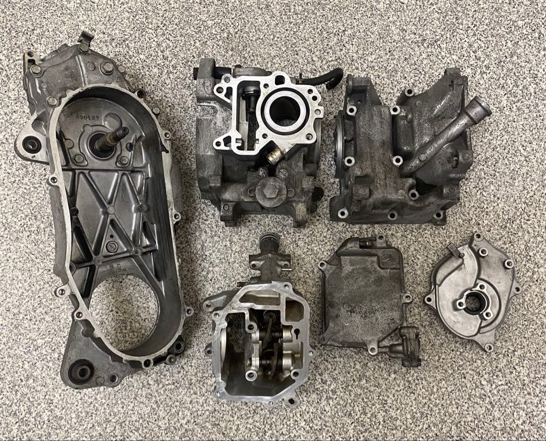 ホーネット250 イエロー タンク 凹み傷あり ホーネット250 イエロー