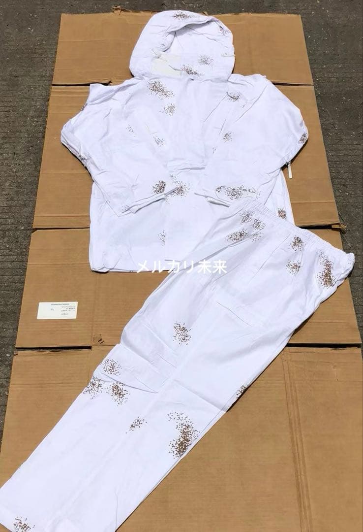 【新品　写真はサンプル】 中国軍　07式雪原迷彩服 新品 写真はサンプル】 中国軍 07式雪原迷彩服