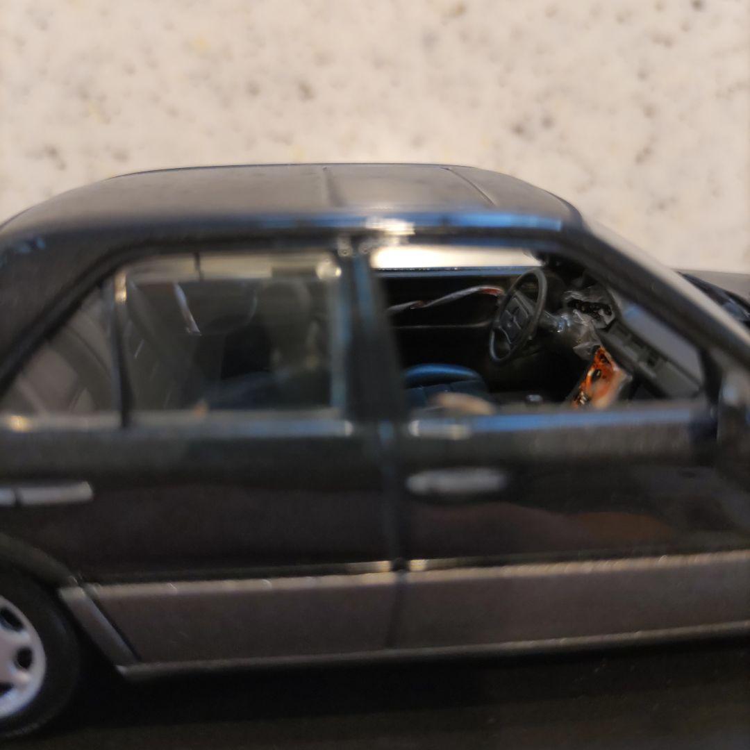 メルセデス W124 Eクラス 後期型モデルカー