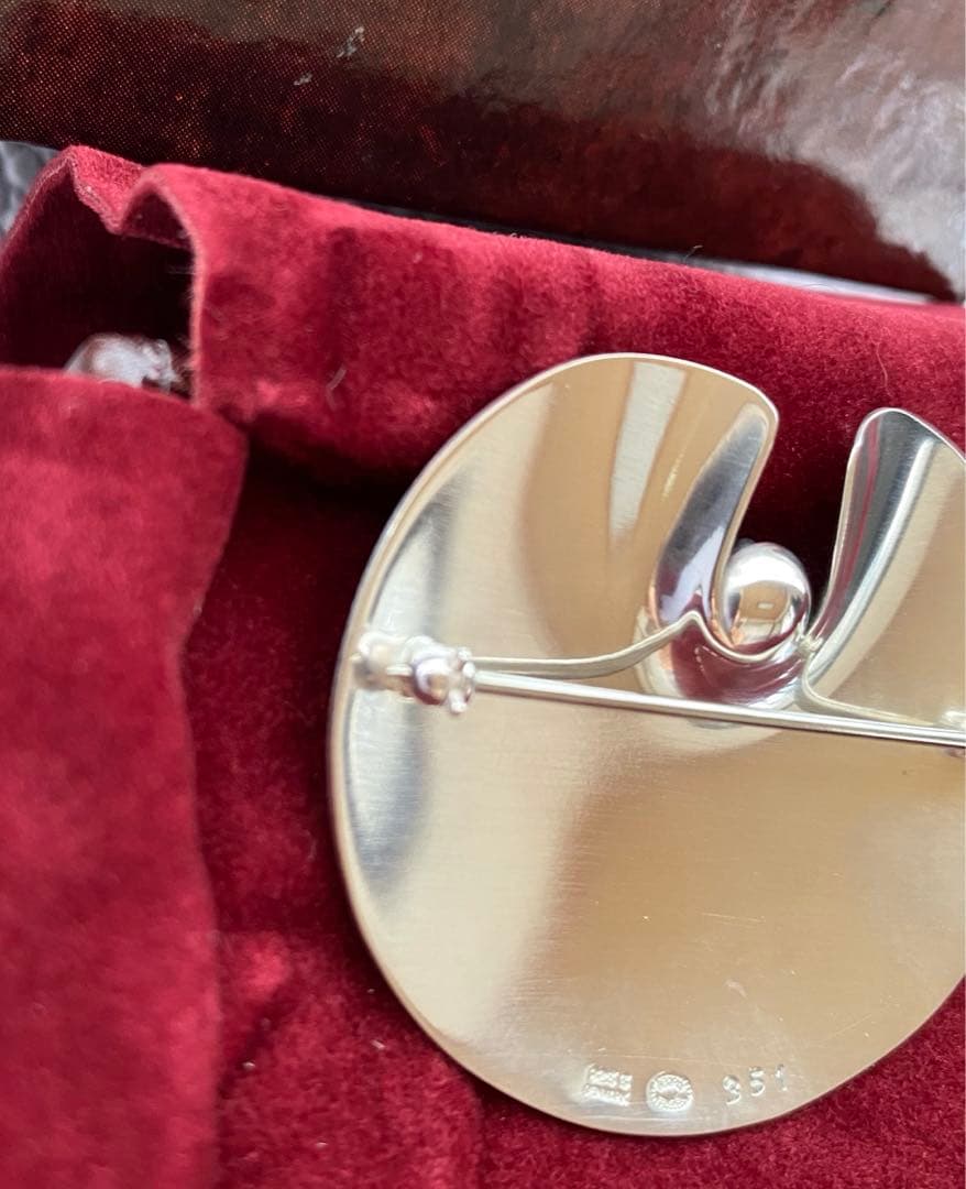 極美品 ヘマタイトブローチ351 睡蓮 sv925