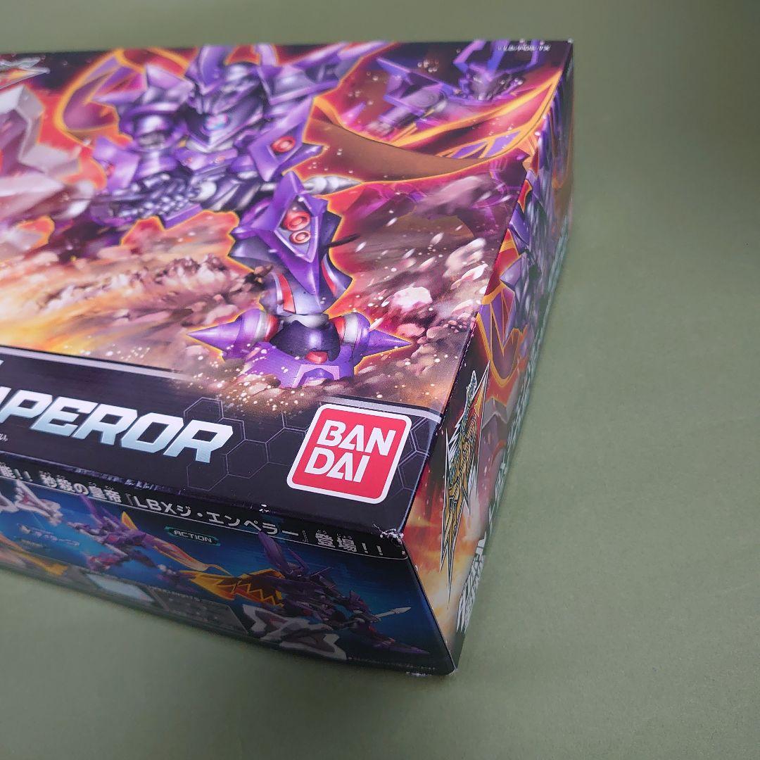 ダンボール戦機 プラモデル ハイパーファンクション LBX ジ・エンペラー