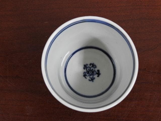 伊万里　山水猪口　M640