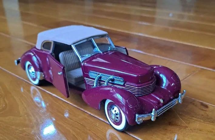 フランクリンミント　1937 Cord 812 Phaeton Roadster