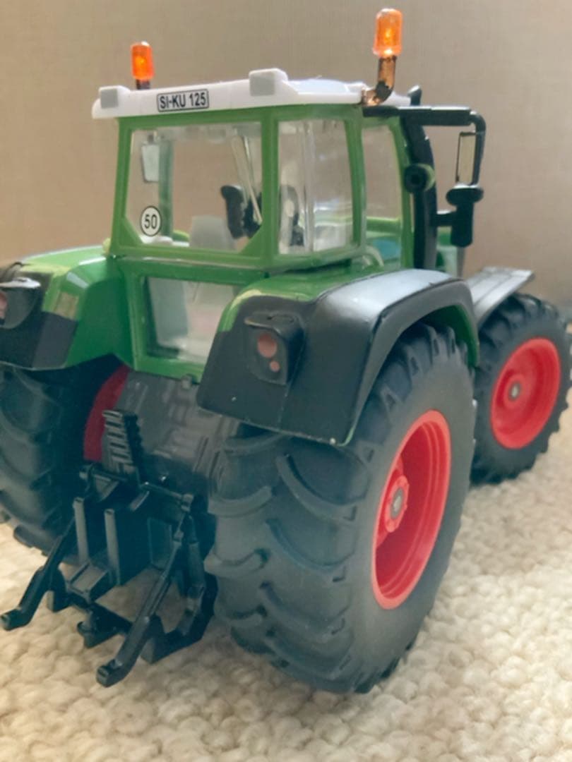 Siku トラクター＋トレーラーセット