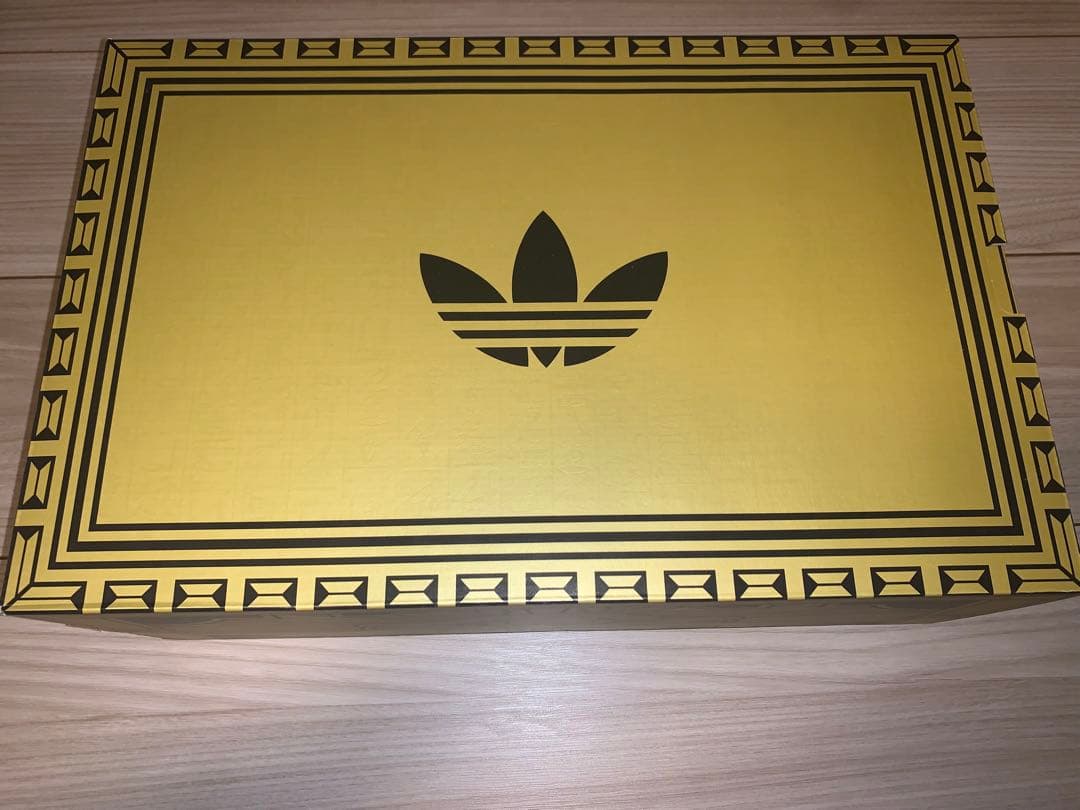 adidas 遊戯王 コラボ ブラックマジシャン adidas 遊戯王 コラボ