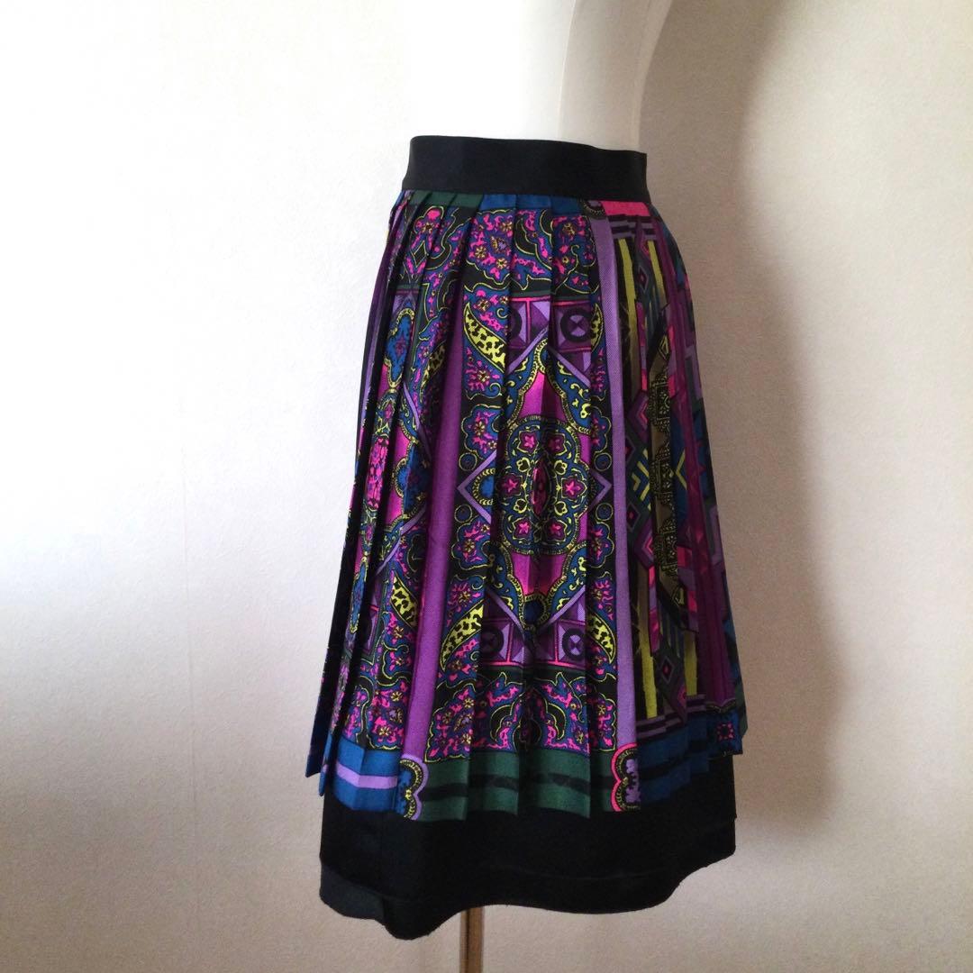 ジャンニヴェルサーチ　ヴィンテージ　シルク　プリーツ　スカート