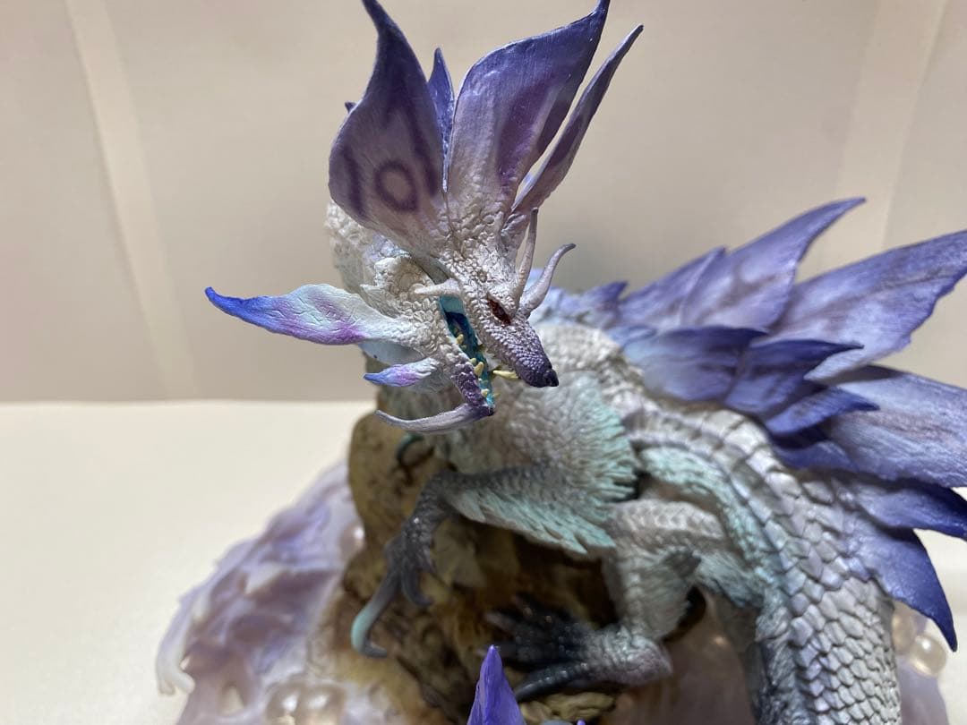 【クリエイターズモデル】焔狐竜 タマミツネ希少種　モンスターハンター　フィギュア