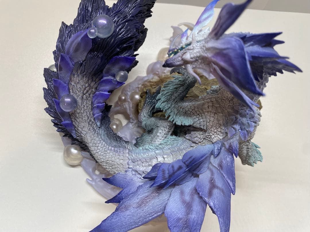 【クリエイターズモデル】焔狐竜 タマミツネ希少種　モンスターハンター　フィギュア