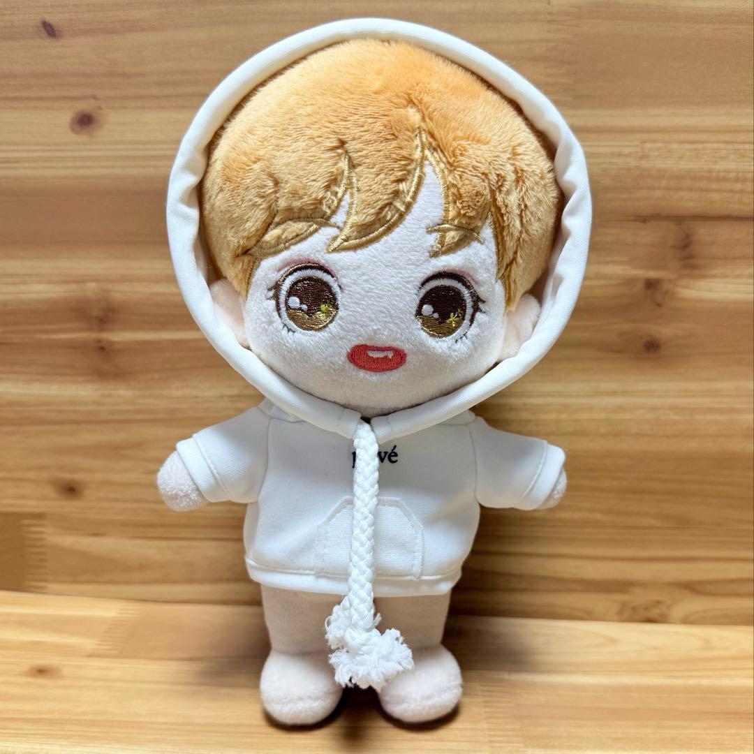 EXO CBX privé ベッキョン 白フーディ ぬいぐるみ20cm用 - メルカリ