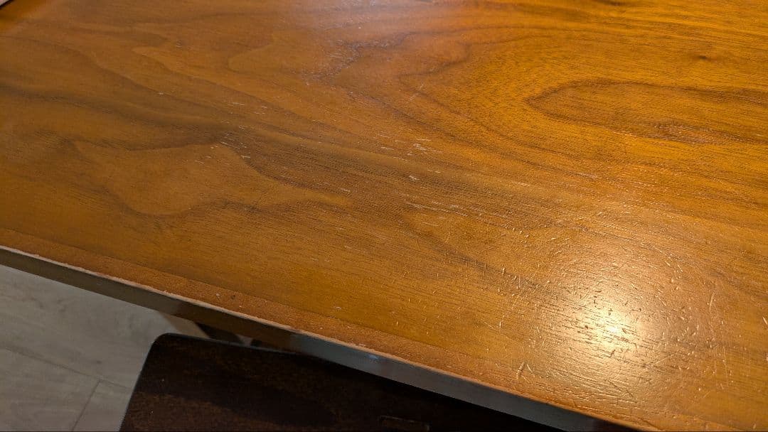 ACTUS 木製ダイニングテーブル