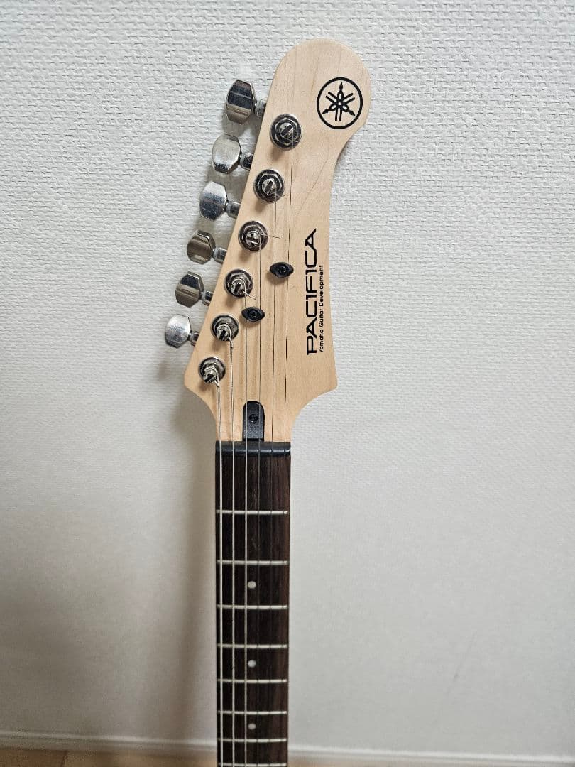 Yamaha エレキギター ワインレッド