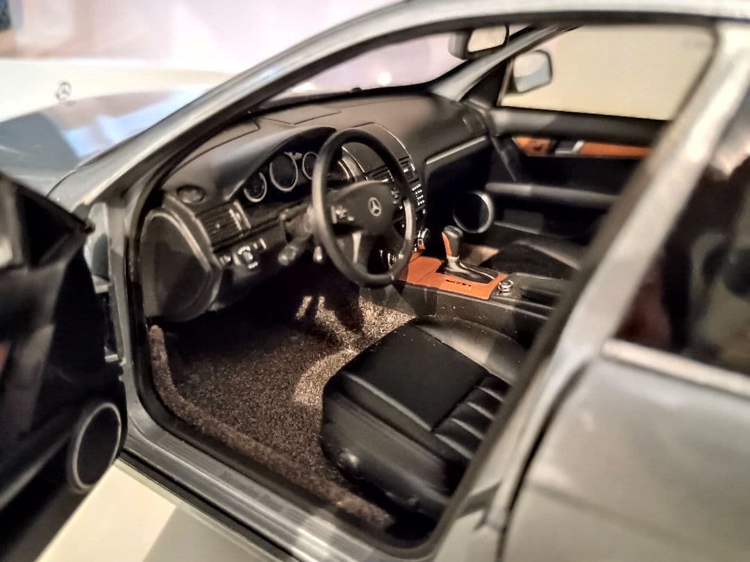 メルセデス特注 オートアート メルセデス ベンツ Cクラス ワゴン 1/18