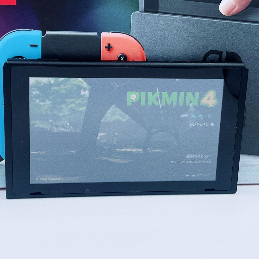 【美品】Nintendo Switch 本体 ネオンブルー・ネオンレッド