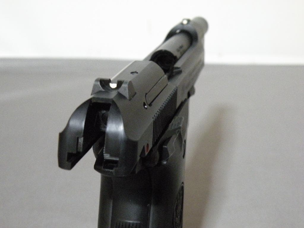 A*a様 ウエスタンアームズ ベレッタ M84F BB ブローバック WA M8