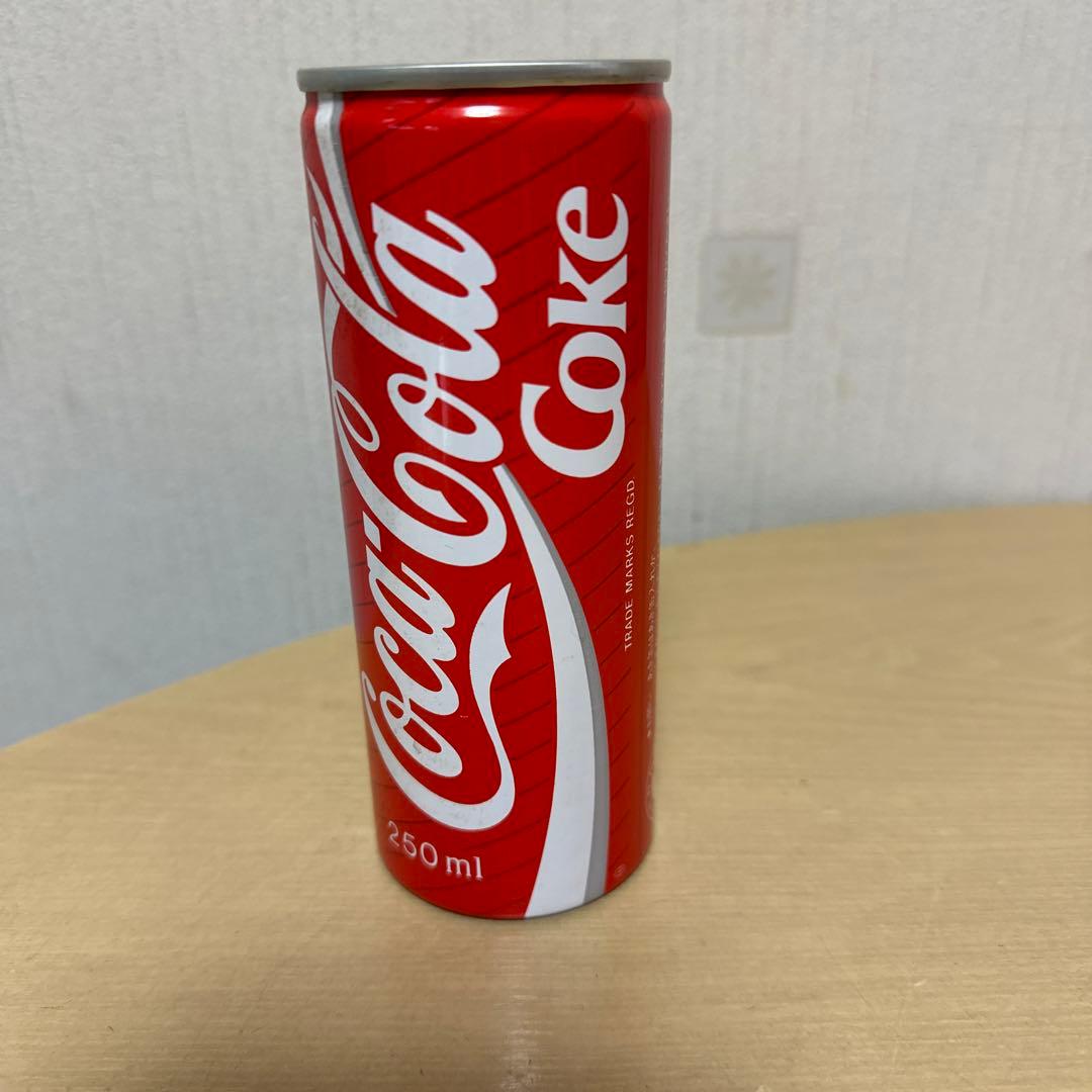 昭和レトロ コカコーラ空き缶 - メルカリ
