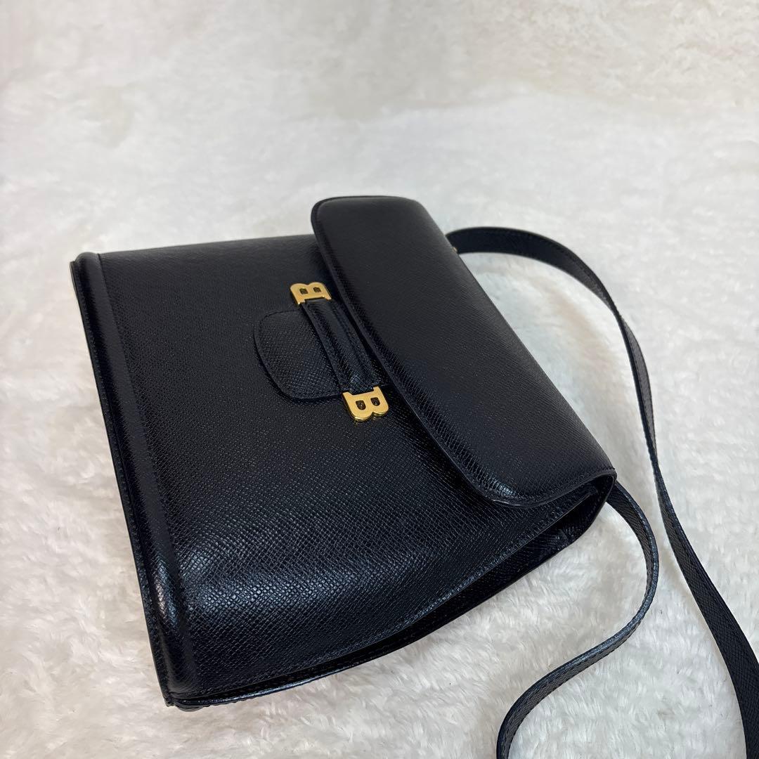 美品BALLYバリー　ショルダーバッグ　カーフレザー　Bロゴ　ゴールド金具