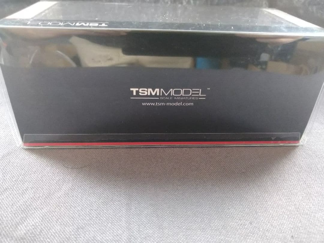 TSM MODEL 1/43 アストンマーティン