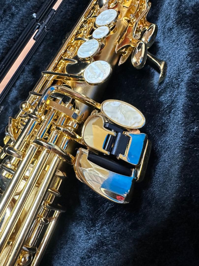 良品 ソプラノサックス サテンゴールド ケース付き