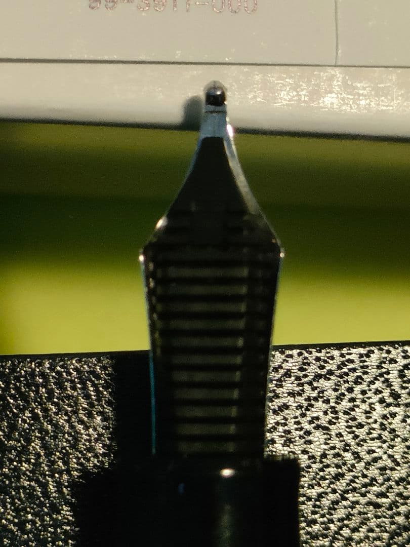 セーラー万年筆　プロフェッショナルギア　Σ　銀　ブラック　ズーム