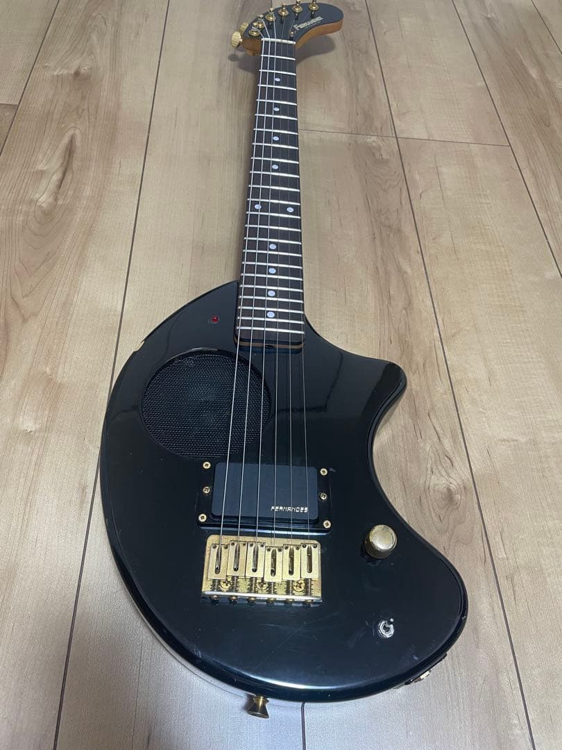 FERNANDES ZO-3 ブラック 内部パーツ新品交換済 完動品 ZO FERNANDES ZO-3 BLACK フェルナンデス アンプ内蔵ギター