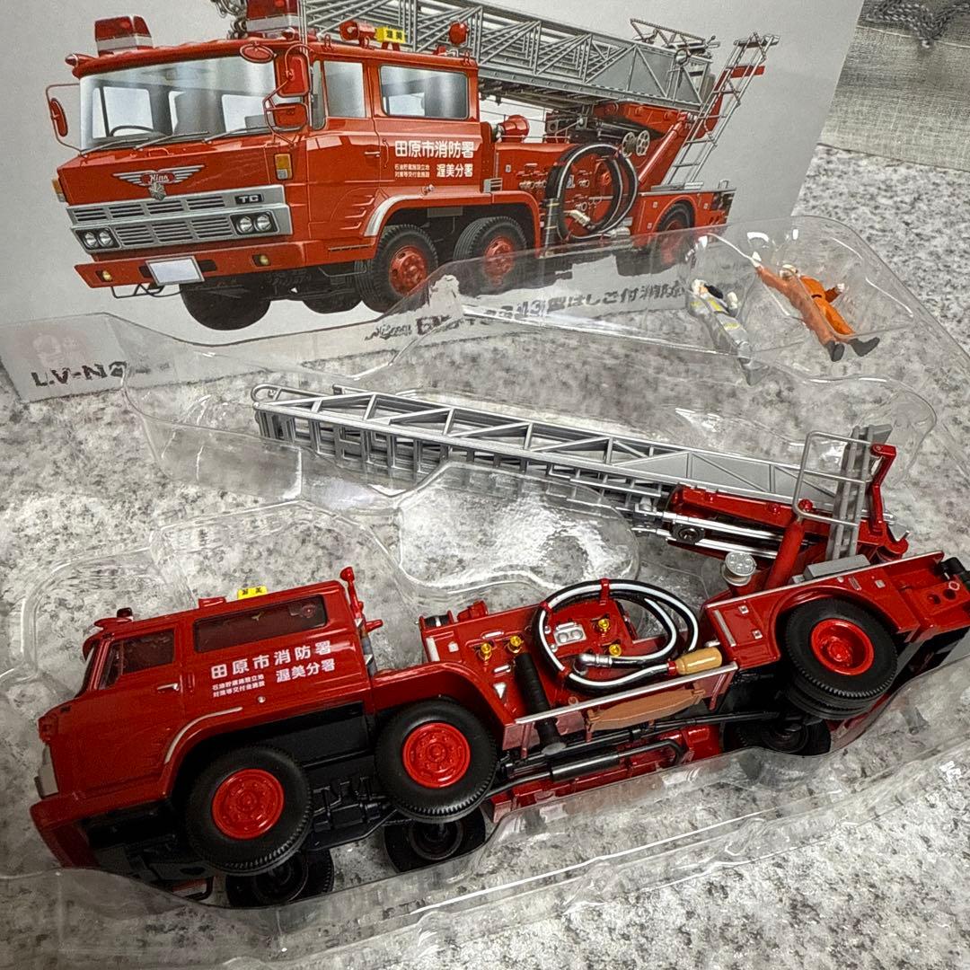 サ*カ様 トミカリミテッドヴィンテージネオ　￼はしご付き消防車＆化学消防車