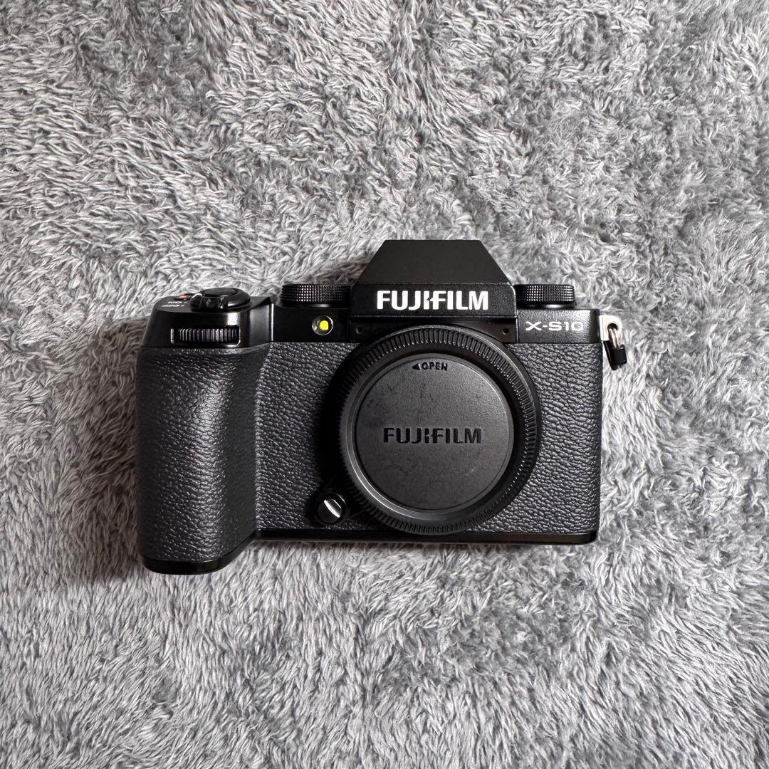 Fujifilm X-S10 ミラーレスカメラ 本体レンズ3本 etc.