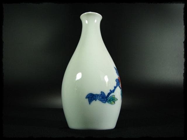 人間国宝 今泉 今右衛門 13代 錦牡丹絵 酒器 徳利 盃 未使用品 c481