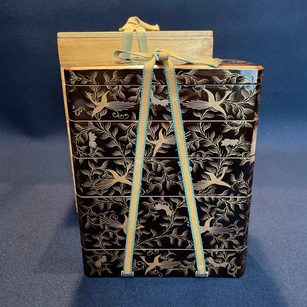 時代物「鳳凰に花唐草紋様 蒔絵」の『野弁当箱』共箱付　重箱　漆器 時代物「鳳凰に花唐草紋様 蒔絵」の『野弁当箱』共箱付 重箱 漆器