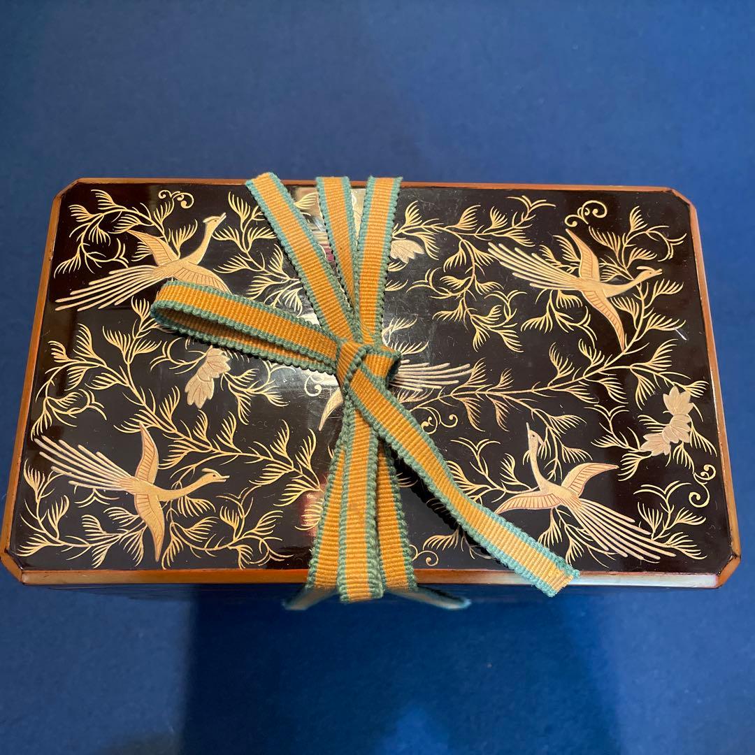 時代物「鳳凰に花唐草紋様 蒔絵」の『野弁当箱』共箱付 重箱 漆器