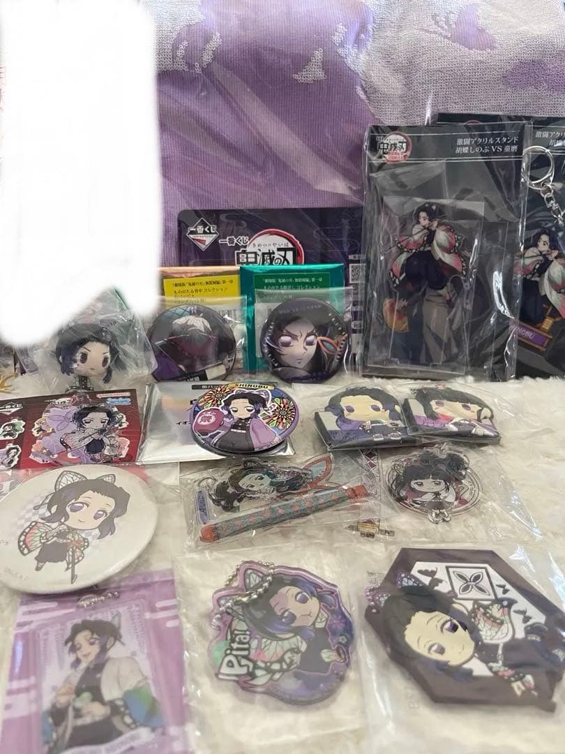 鬼滅の刃 缶バッチ アクリルスタンド 色紙 アクキー ラバスト マグネット