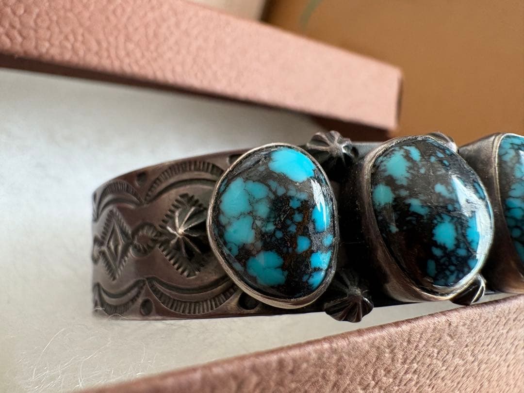 ナバホ族アーノルドグッドラック インディアンジュエリー バングル ターコイズ