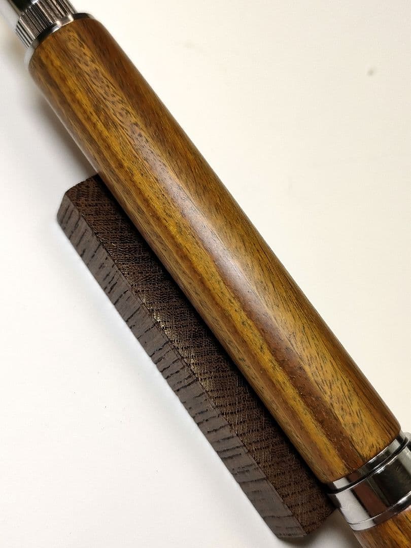 世界で一番硬い木【リグナムバイタ】グラデュエイト万年筆