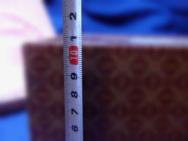 翡翠が象嵌された大きめの頑丈な宝石箱です。未使用品。上海