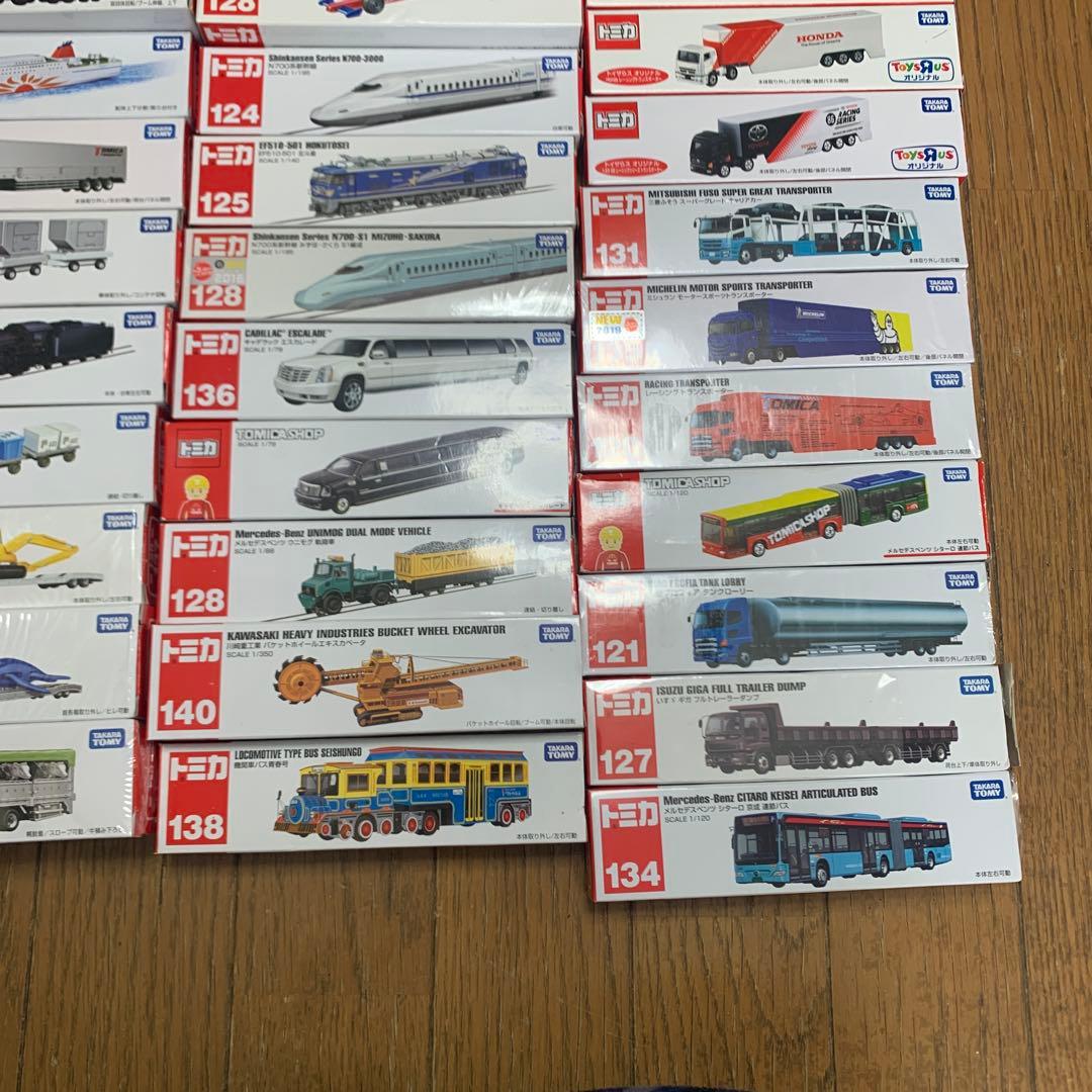 トミカ　まとめ売り37台