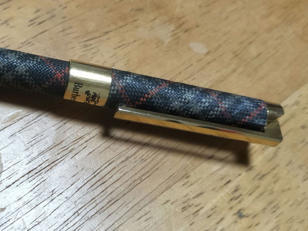 レア】バーバリー チェック シャーペン 布張り ネィビー BURBERRY