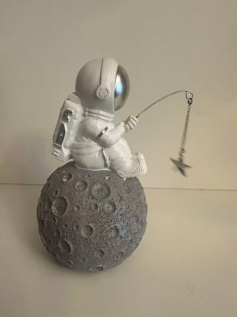 宇宙飛行士 フィギュア 月面 釣り - メルカリ