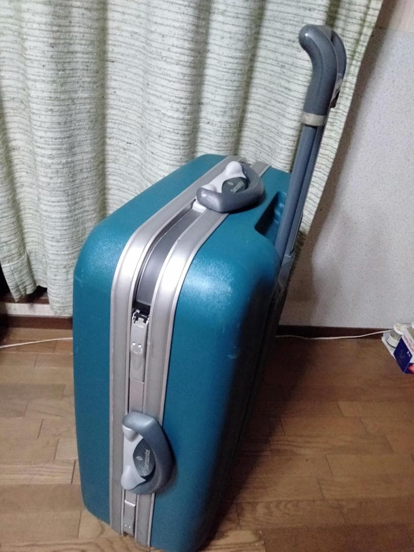 サムソナイトシルエットMV キャリーケース 4輪