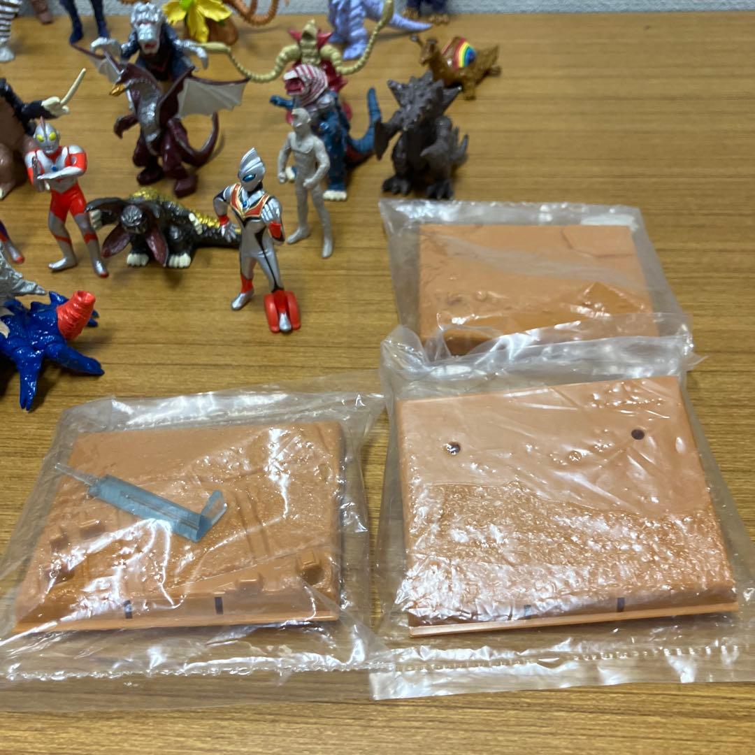 ティガ　ダイナ　モンスター大全集　ウルトラファイト　食玩　など