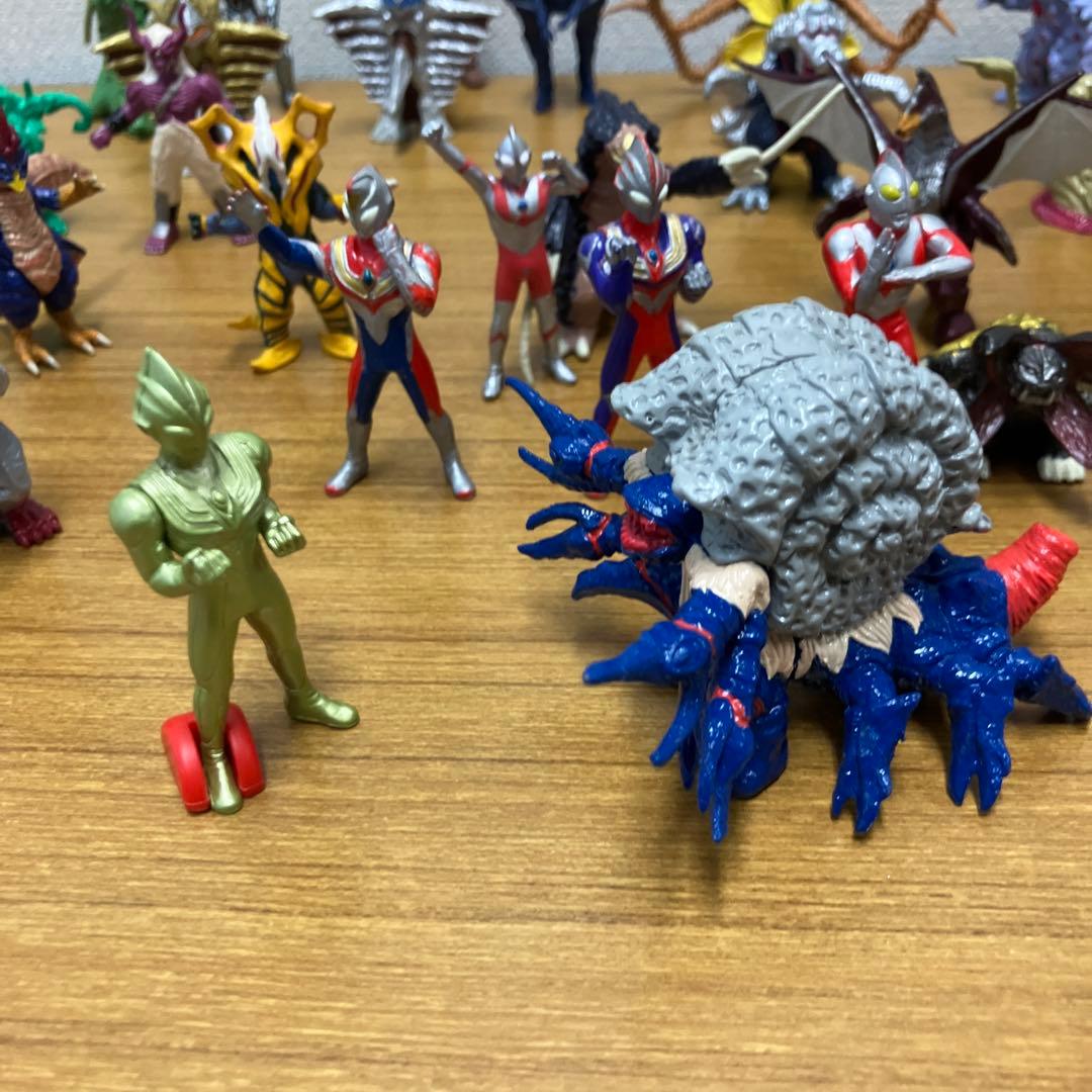 ティガ　ダイナ　モンスター大全集　ウルトラファイト　食玩　など