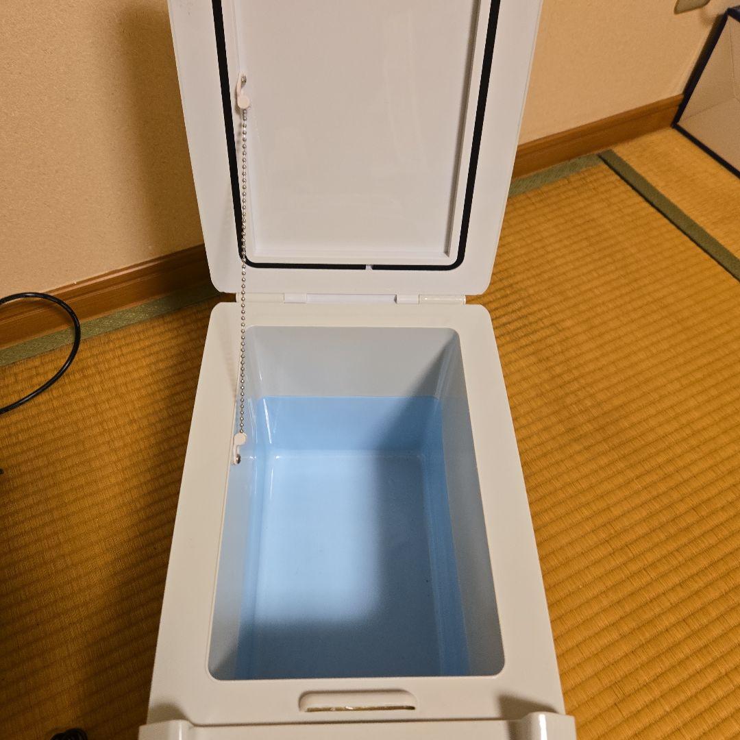 車載冷温庫 9リットル