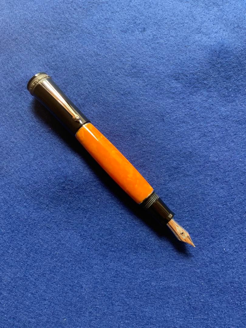 デルタ20周年記念 ドルチェビータ万年筆 カートリッジ式