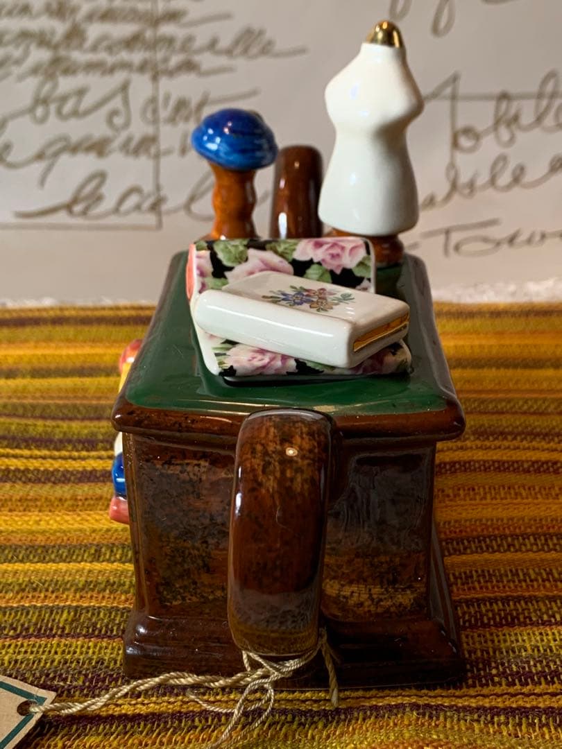 イギリス製 ビンテージのトニーカーターの可愛い服屋さんの手書きの