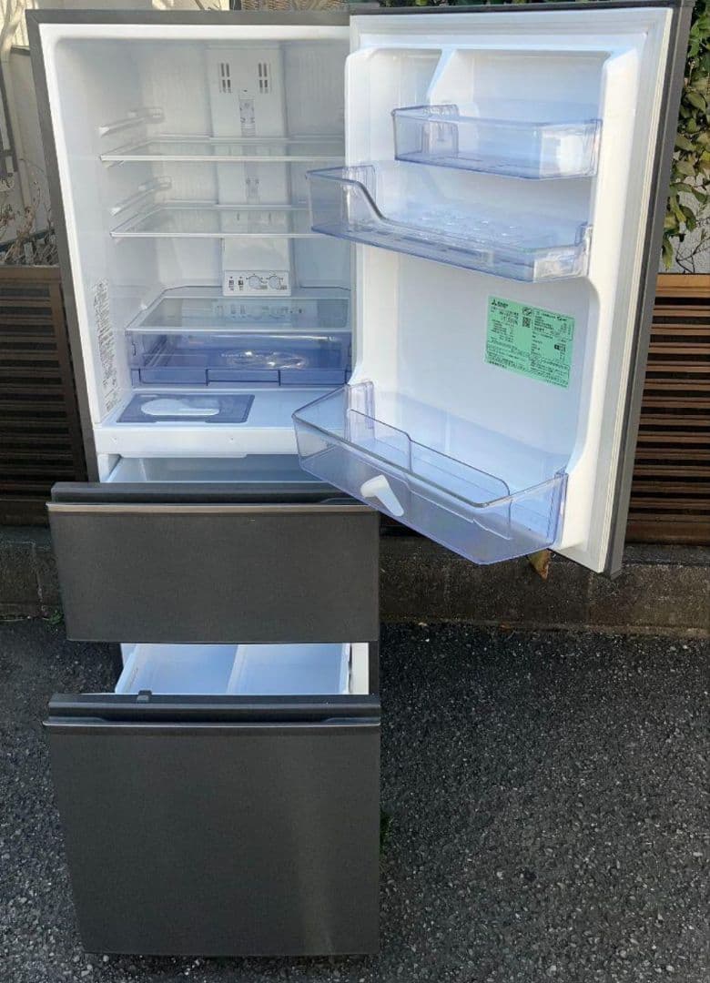 三菱大型3ドア冷凍冷蔵庫 272L省エネ自動製氷機能付き2021年製