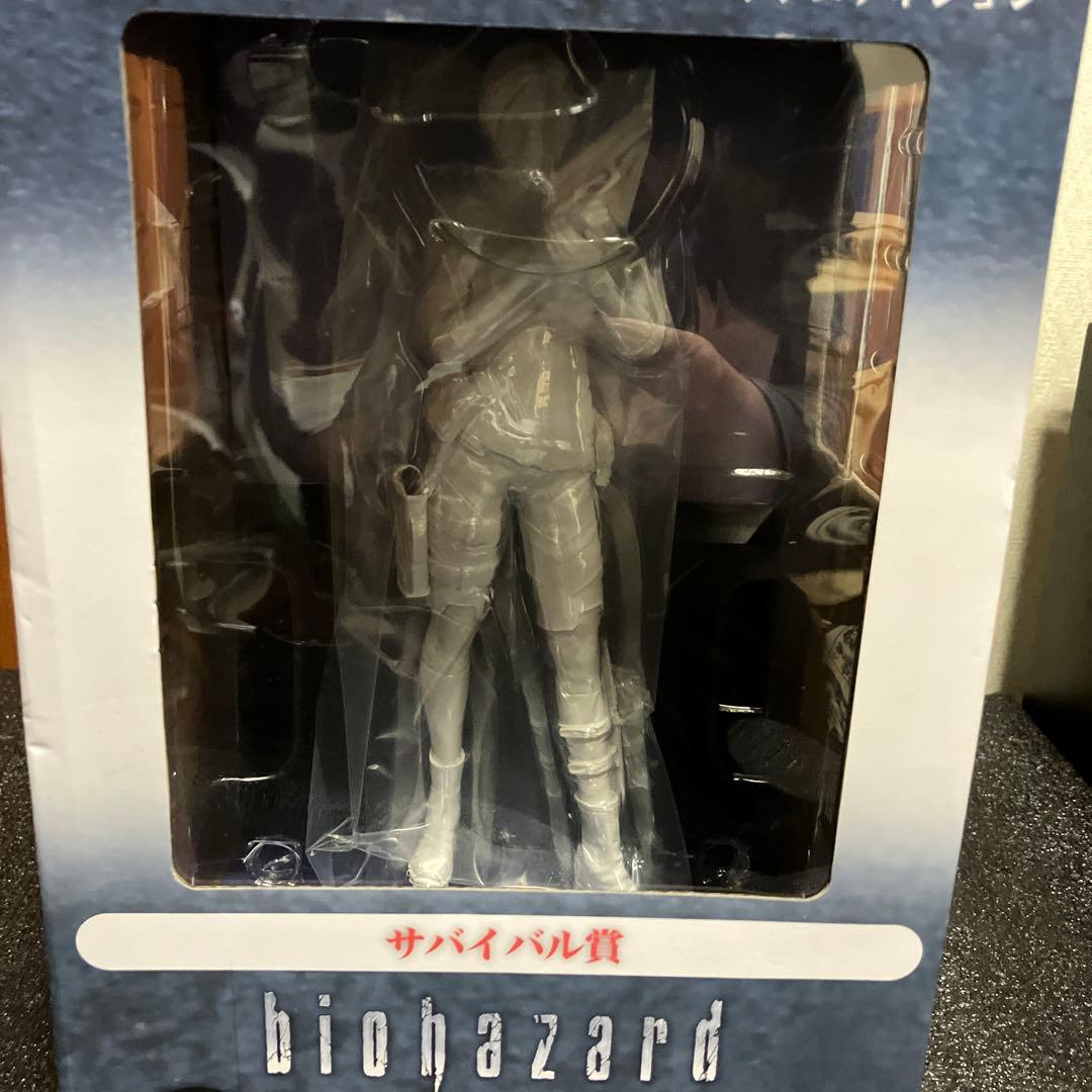 ジル　バレンタインフィギュア Amazon.co.jp: 1/6バイオハザードジルバレンタインアクション