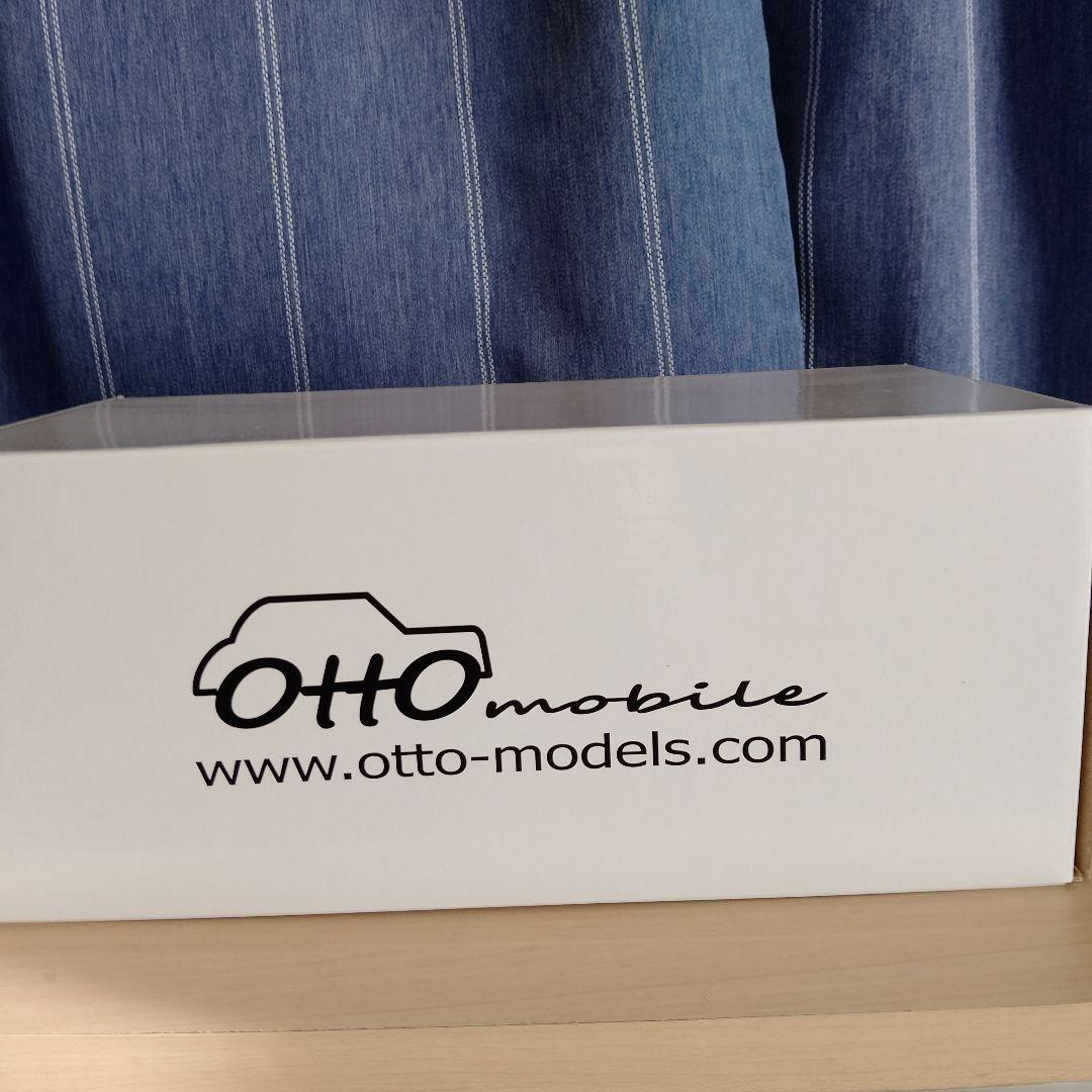 Nissan Skyline GT-R R34 1/18 OTTO モデル