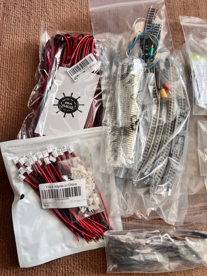 TRIX Nゲージ 鉄道模型セット 4両+レール まとめ売り