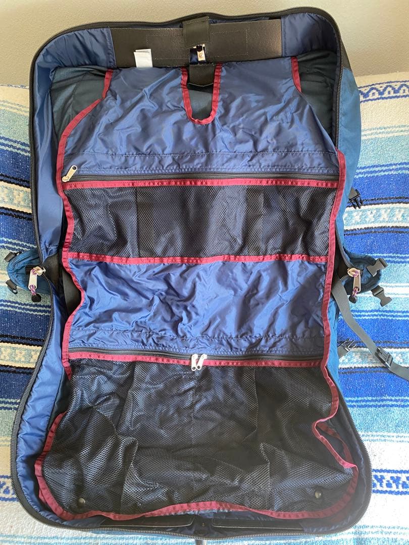 kiva トラベル ガーメント バッグ