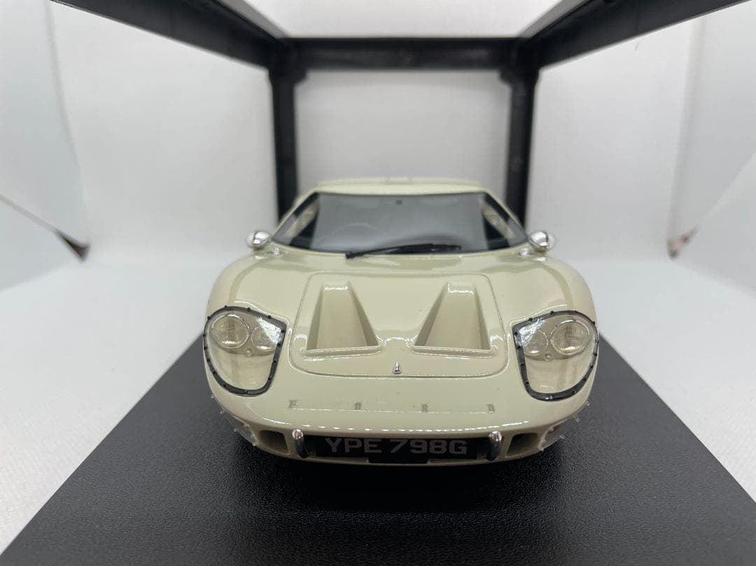 104-039 Cult 1/18 フォード GT40 Mk III 1966