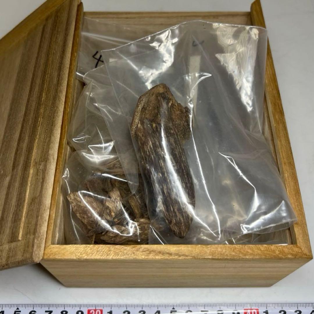 ベトナム・ダナン産 沈香 トヒエ 65g 東さ7-1128☆2F